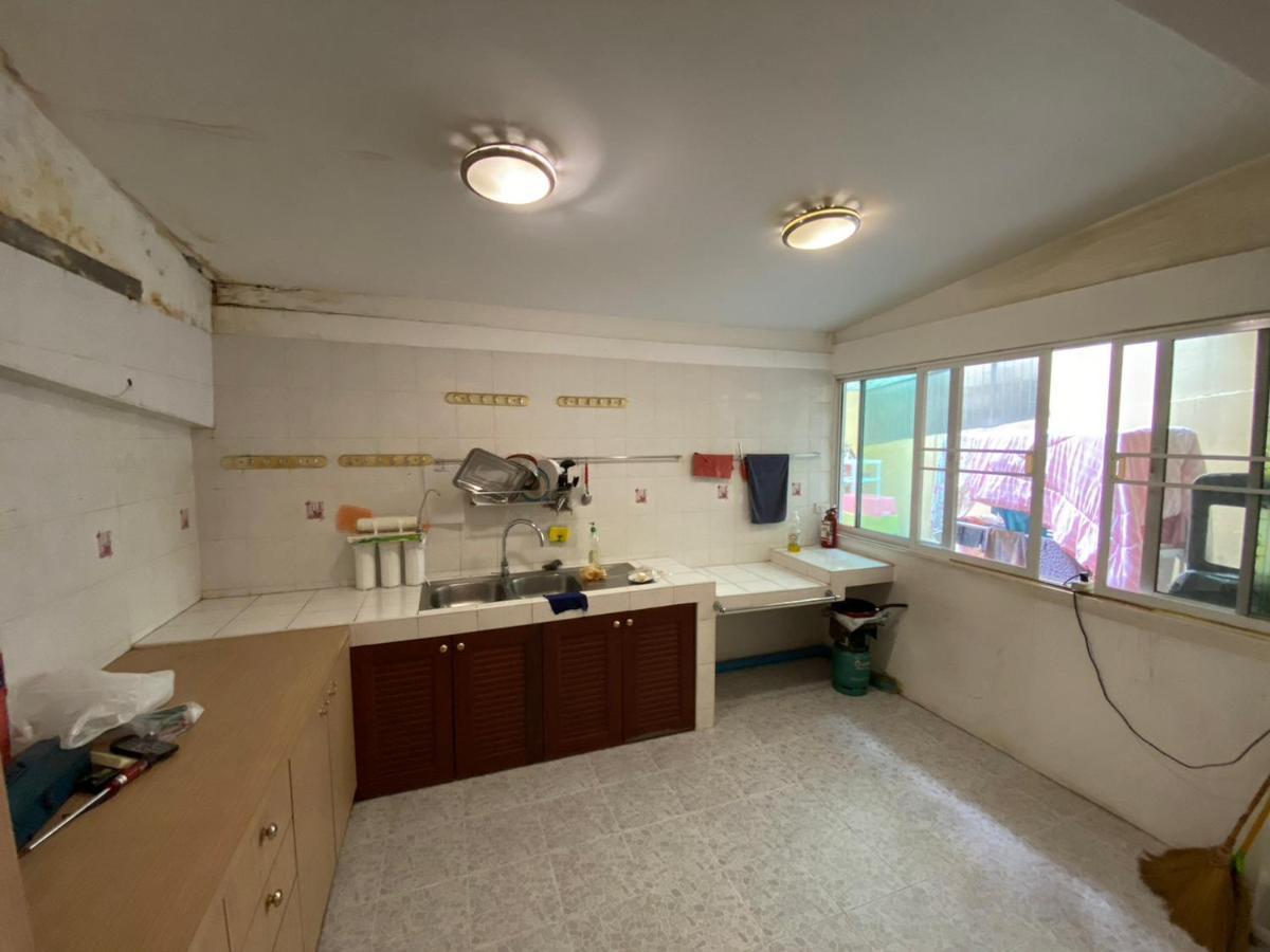 Sura Hostel Bangkok Near Mrt Phra Ram 9 Eksteriør bilde