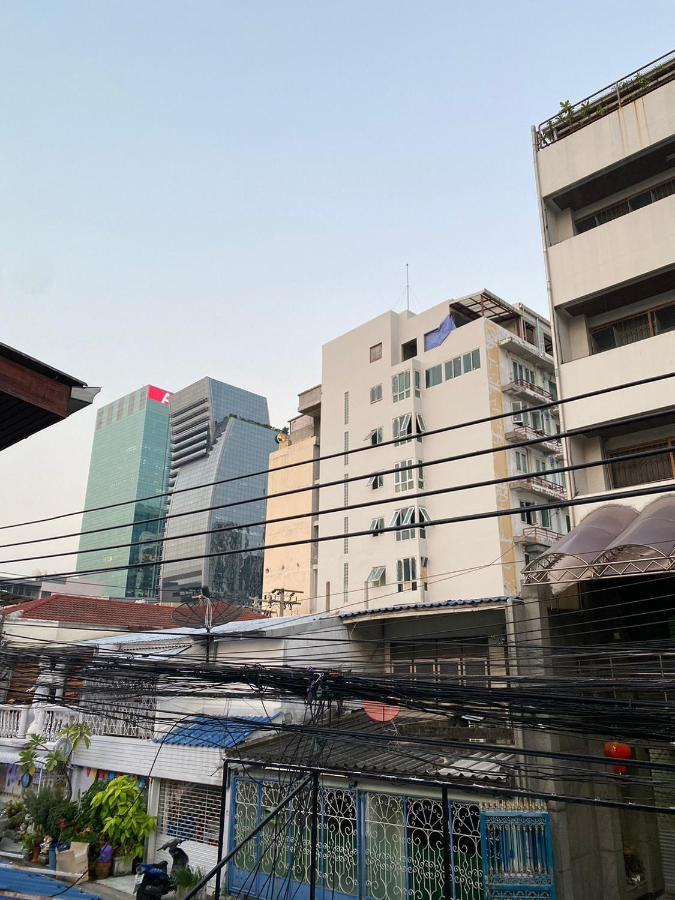 Sura Hostel Bangkok Near Mrt Phra Ram 9 Eksteriør bilde