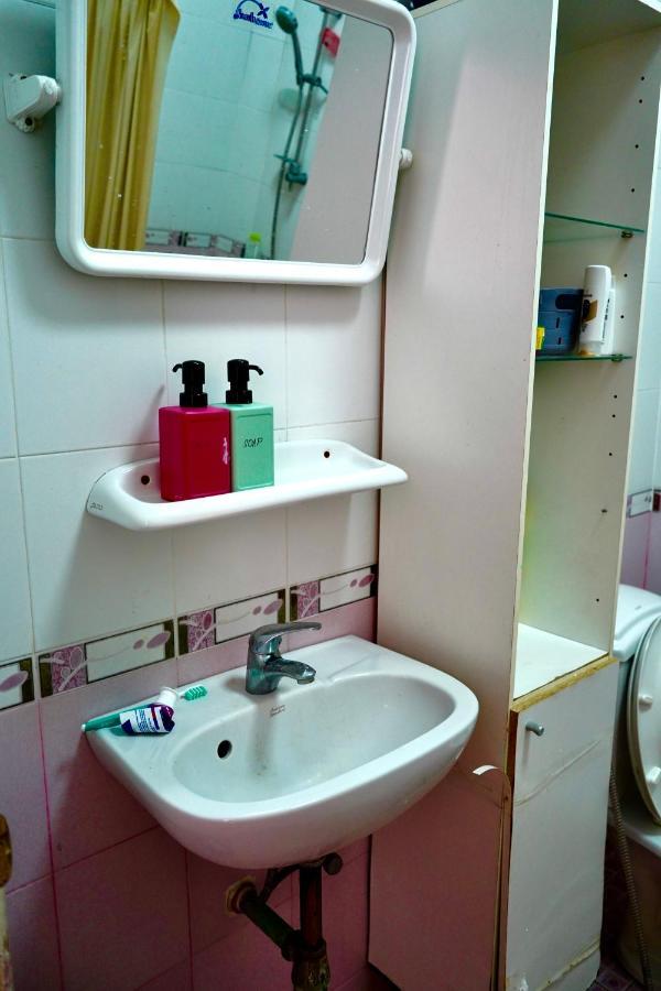 Sura Hostel Bangkok Near Mrt Phra Ram 9 Eksteriør bilde