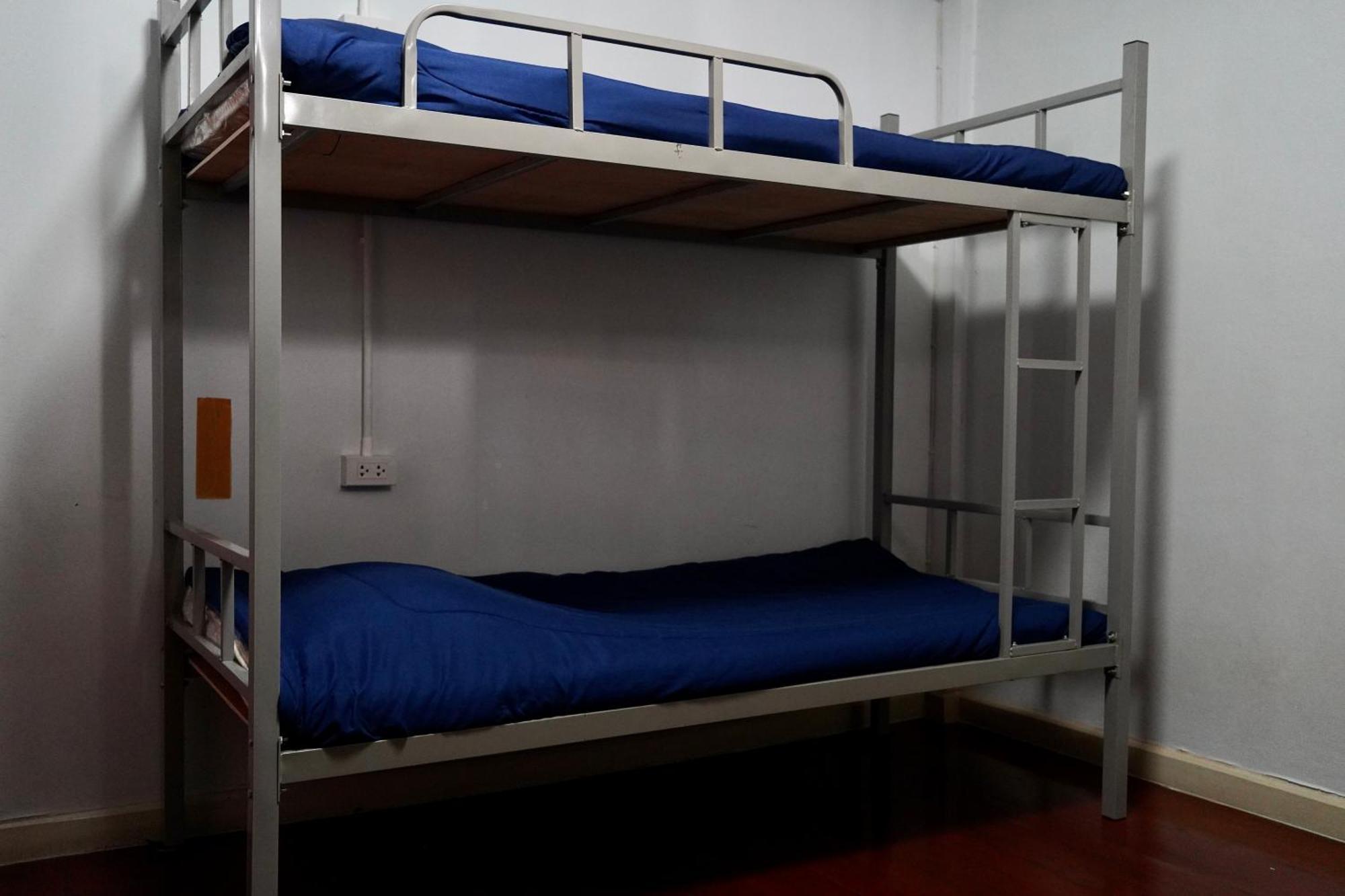 Sura Hostel Bangkok Near Mrt Phra Ram 9 Eksteriør bilde