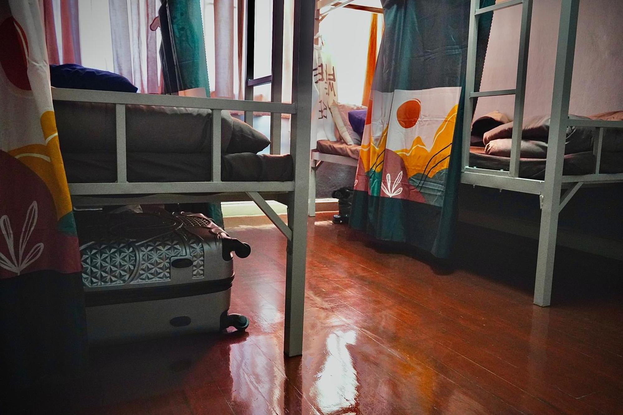Sura Hostel Bangkok Near Mrt Phra Ram 9 Eksteriør bilde